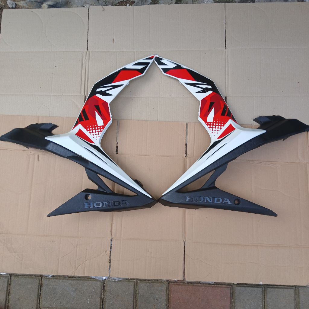 Cover Under sayap depan honda Sonic 150  R Original