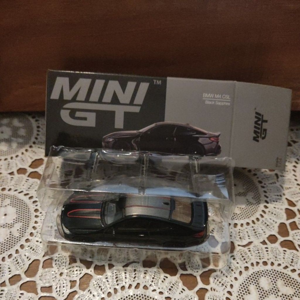 Mini GT BMW M4 CSL Black Sapphire (Unsealed)