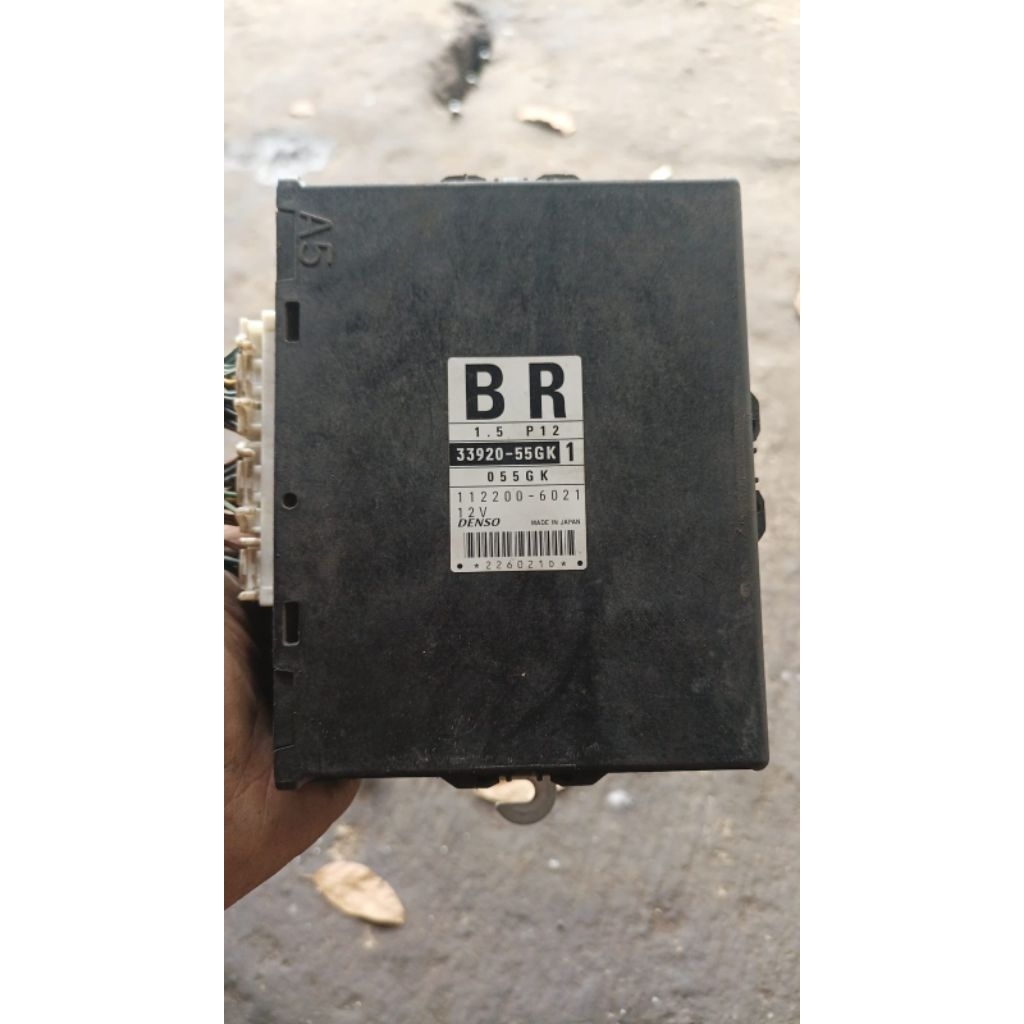 Ecuu mobil Baleno next g 2004