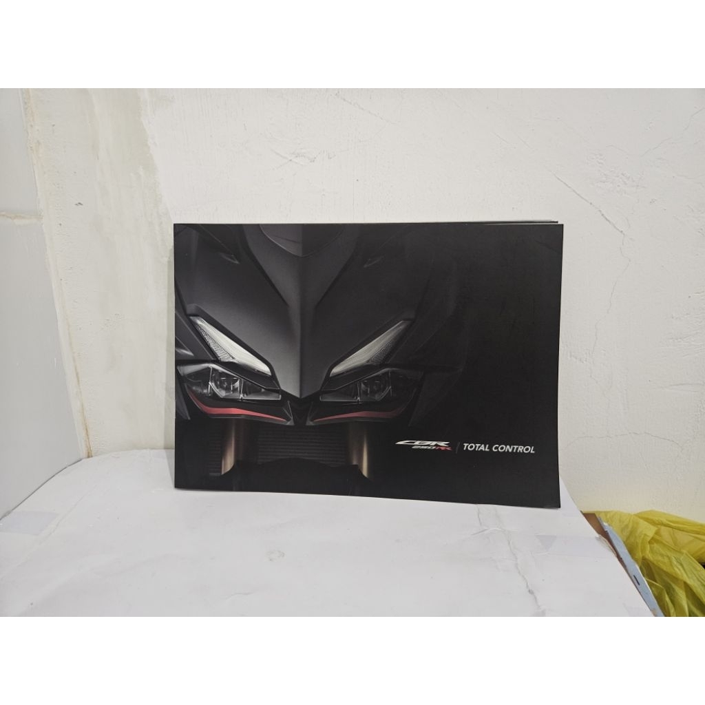 brosur katalog motor honda cbr 250 rr 2017 buku booklet