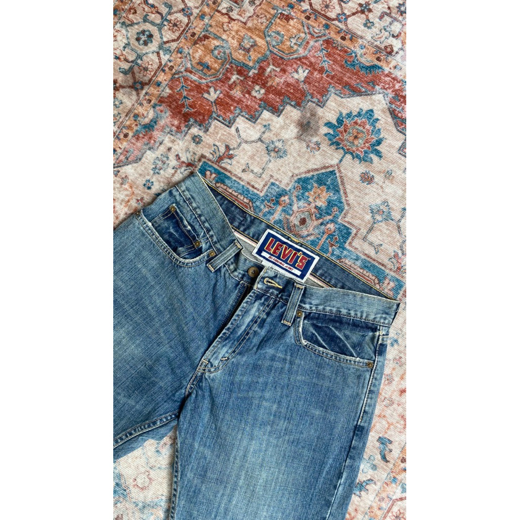 levis low boot cut 527