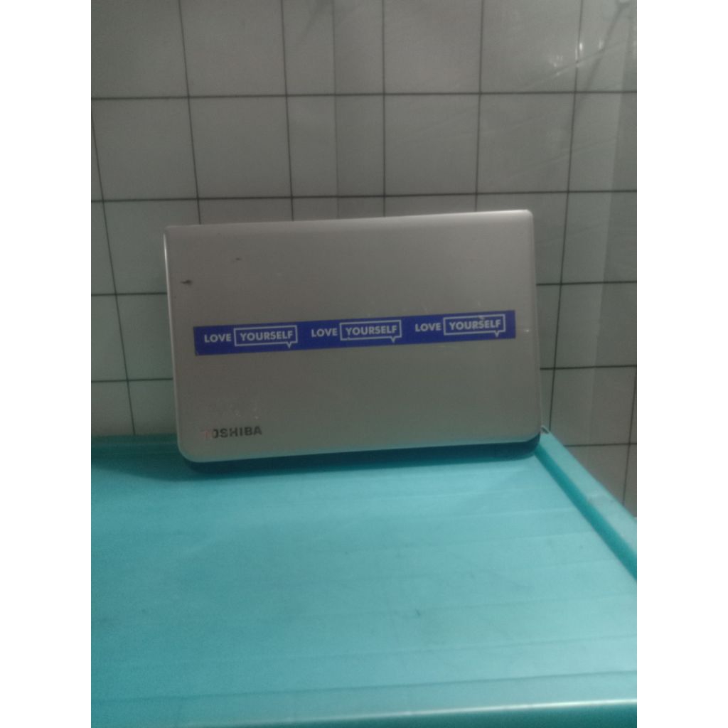 casing laptop Toshiba satelite c55