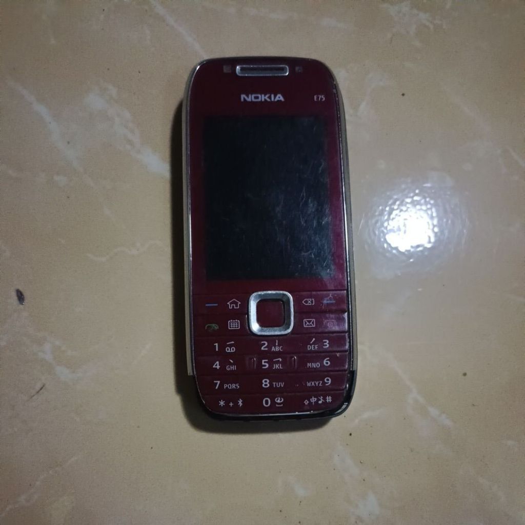 NOKIA E 75 bahan/gambling
