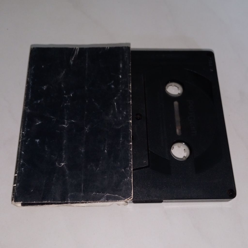 Kaset Metallica - Black Album