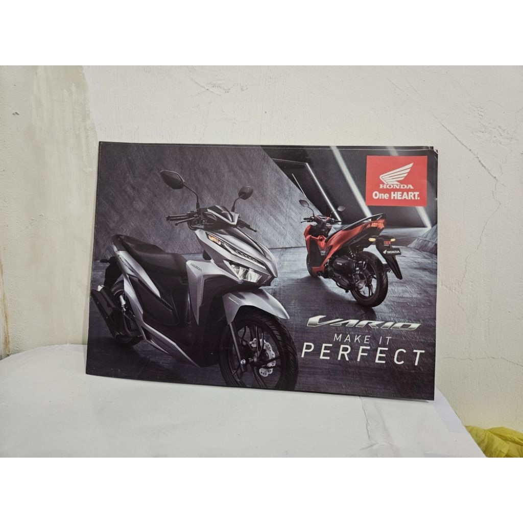 brosur katalog motor honda vario 2018 leaflet