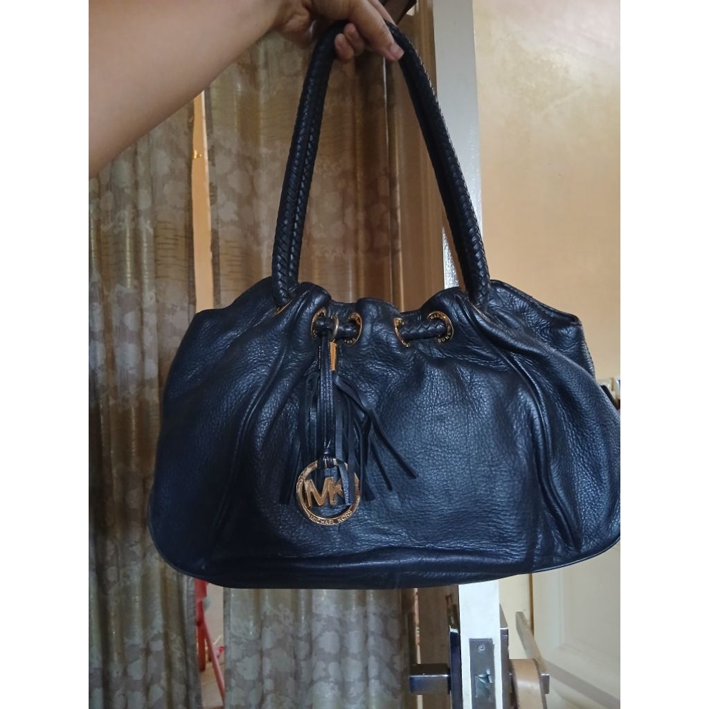 Tas MK hitam serut, preloved