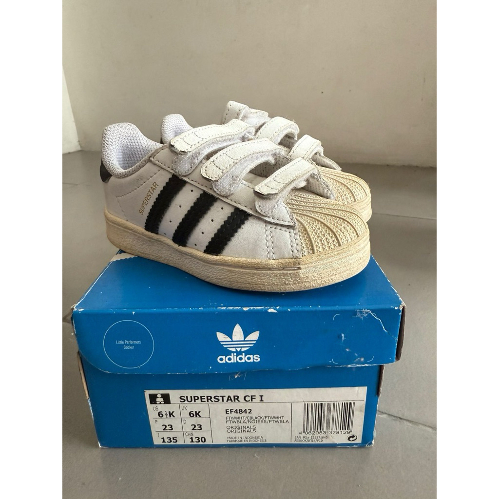 Preloved - Adidas superstar