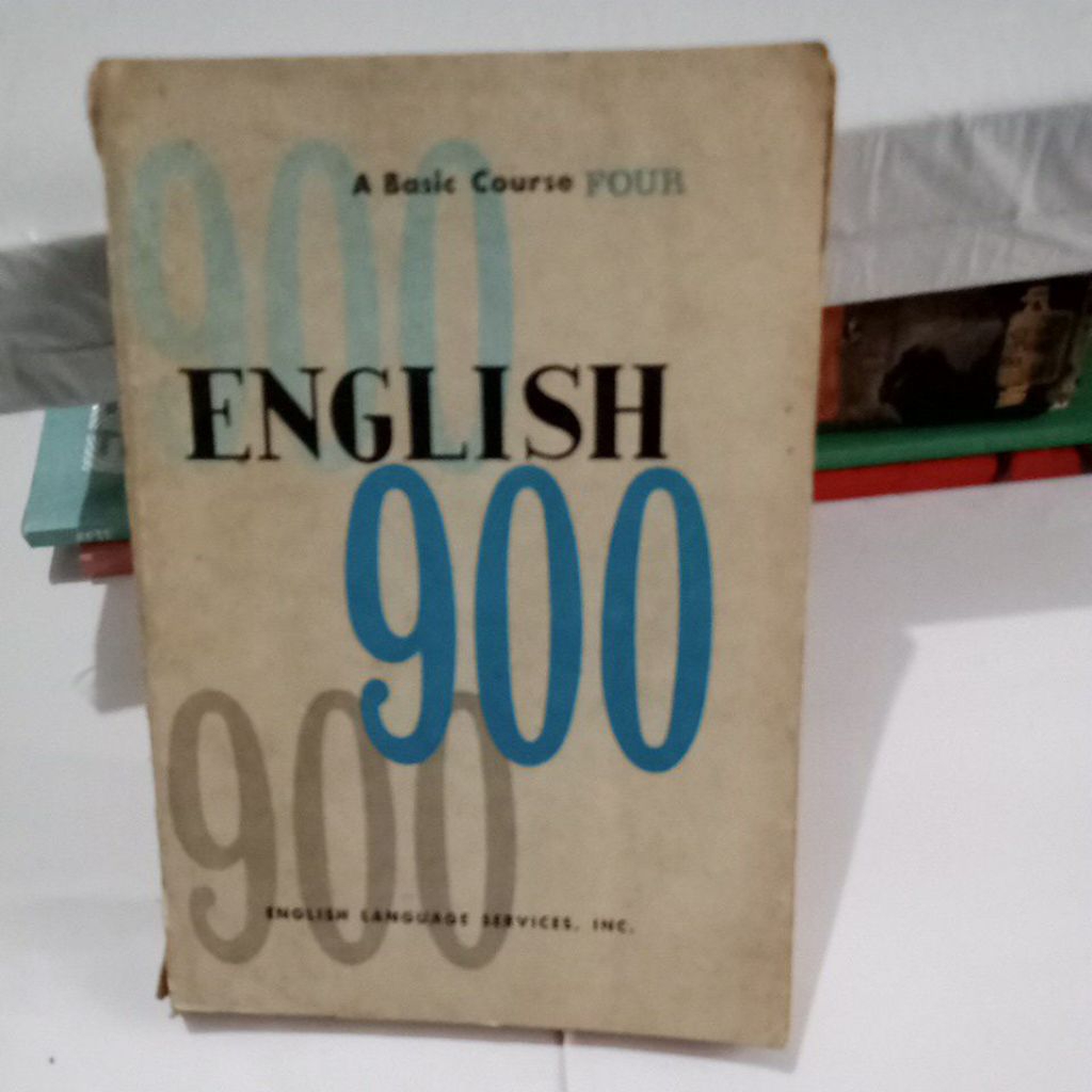 BUKU ENGLISH 900.ENGLISH LANGUAGE SERVICES,INC