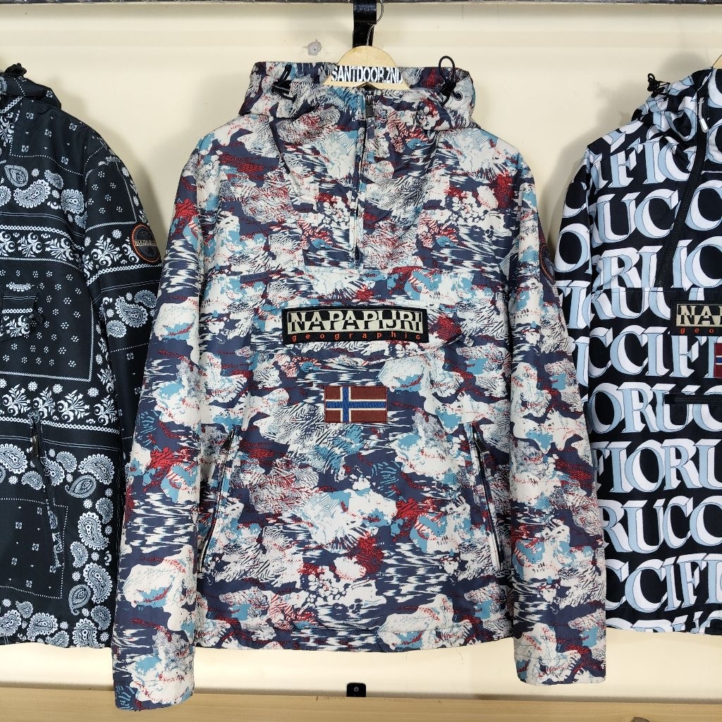 Napapijri rainforest camo winter