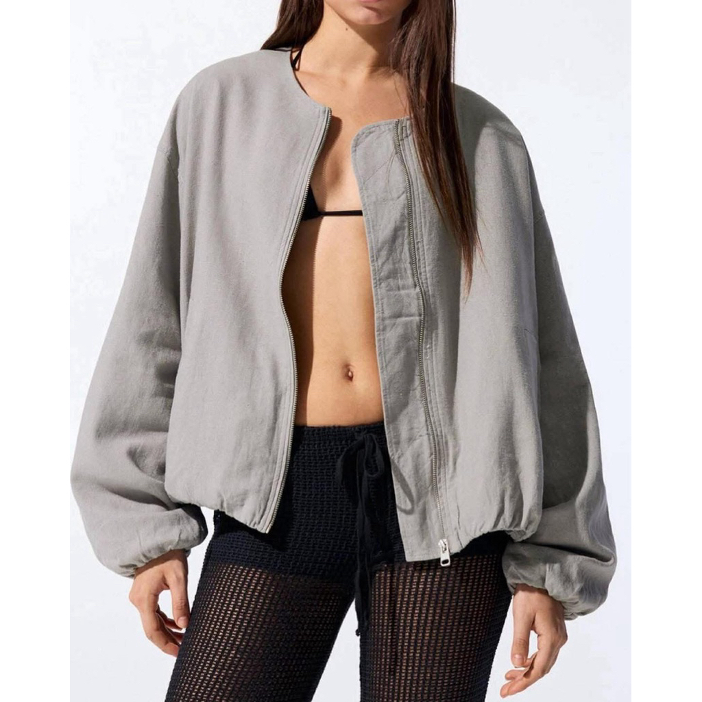 PULL & BEAR BOMBER JACKET KERAH BULAT