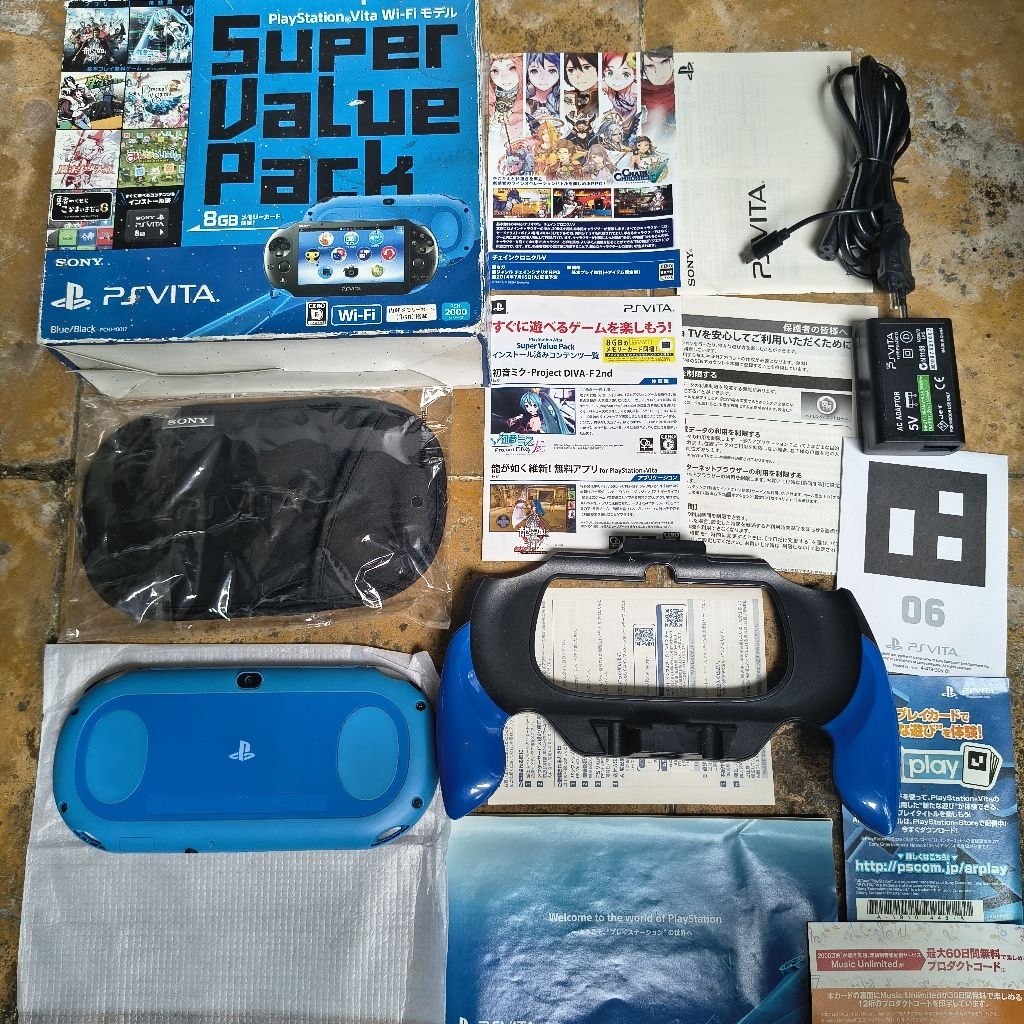 Ps Vita Slim Blue Black Value Pack RARE IMPORT JAPAN Henkaku 64GB