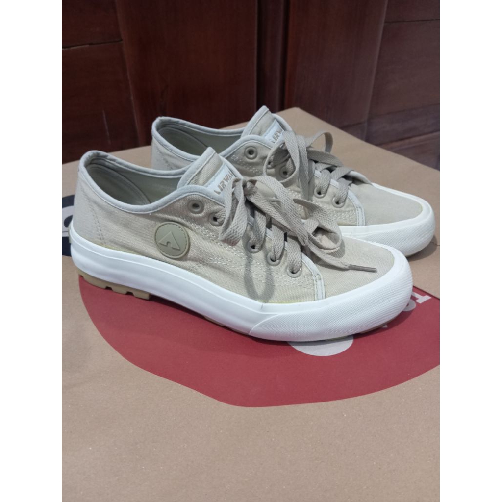 preloved sepatu airwalk
