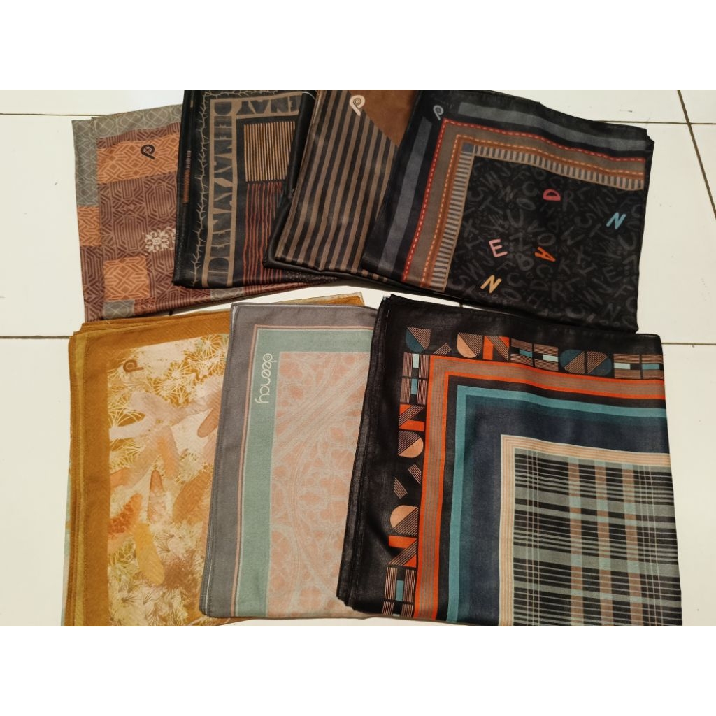 preloved kerudung segiempat deenay
