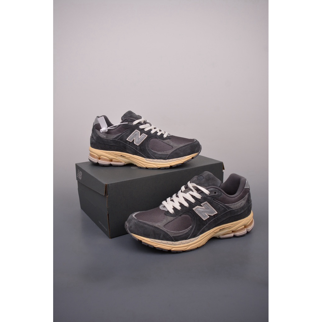 New Balance 2002R Black Dark Grey