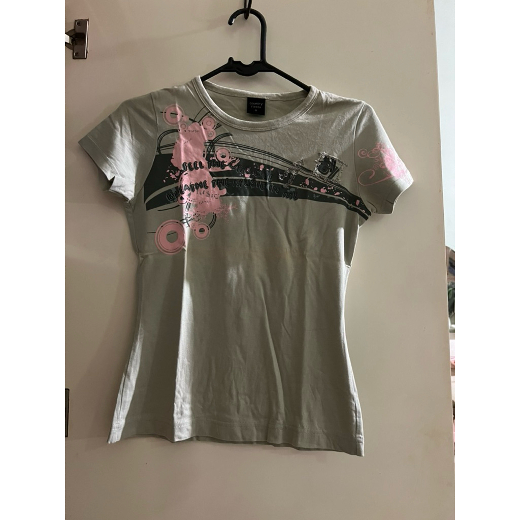 Kaos Wanita Merk Country Fiesta