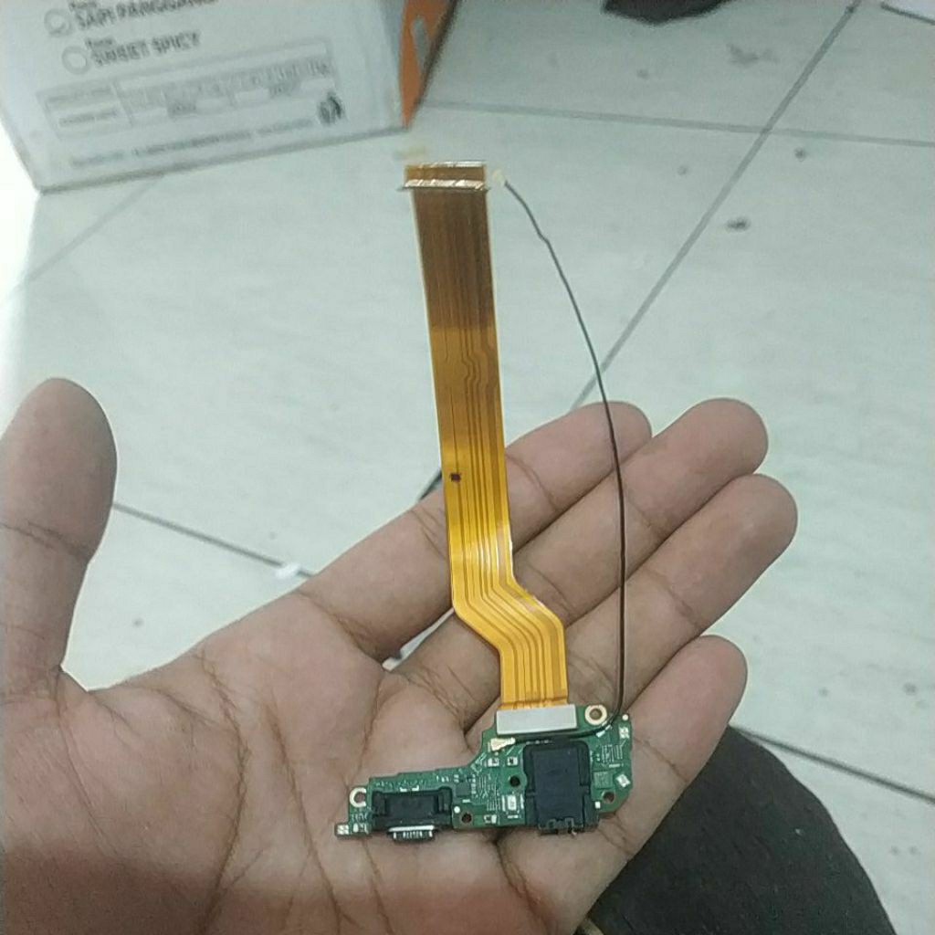 fleksibel board cas bekas vivo y35