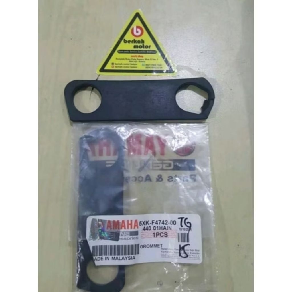 Yamaha 125Z RXZ Catalyzer karet grommet behel jok belakang original