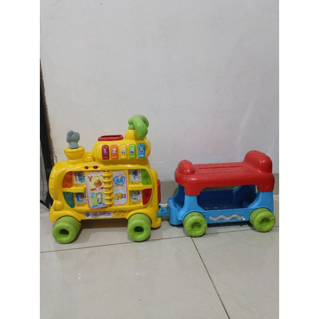 vtech alphabeth train preloved