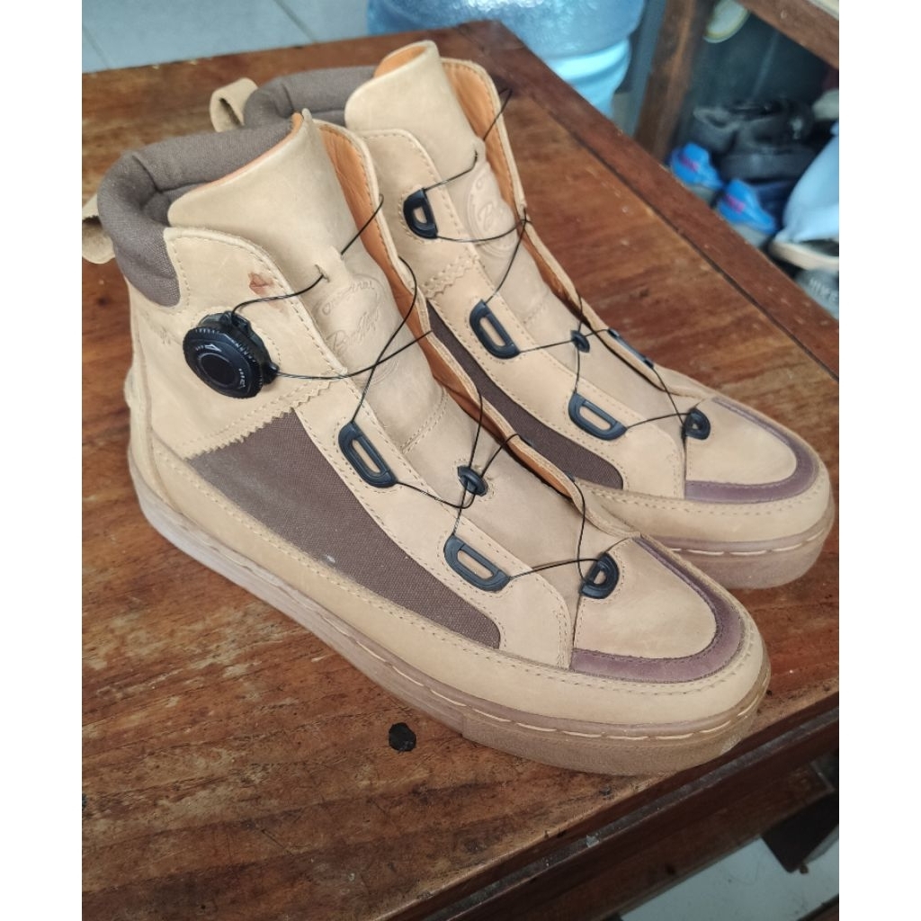 Sepatu Boot pria Bradleys leather