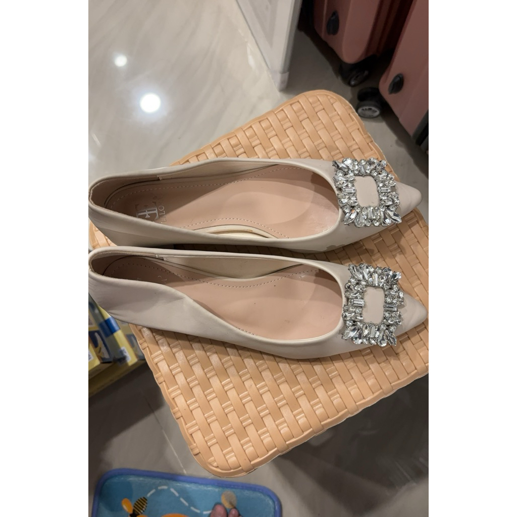 Heels Ellora Wanita Preloved