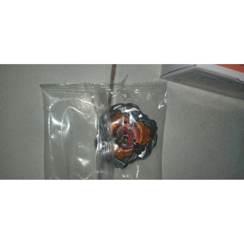 UX 15 Beyblade X Blade Tyrano Roar