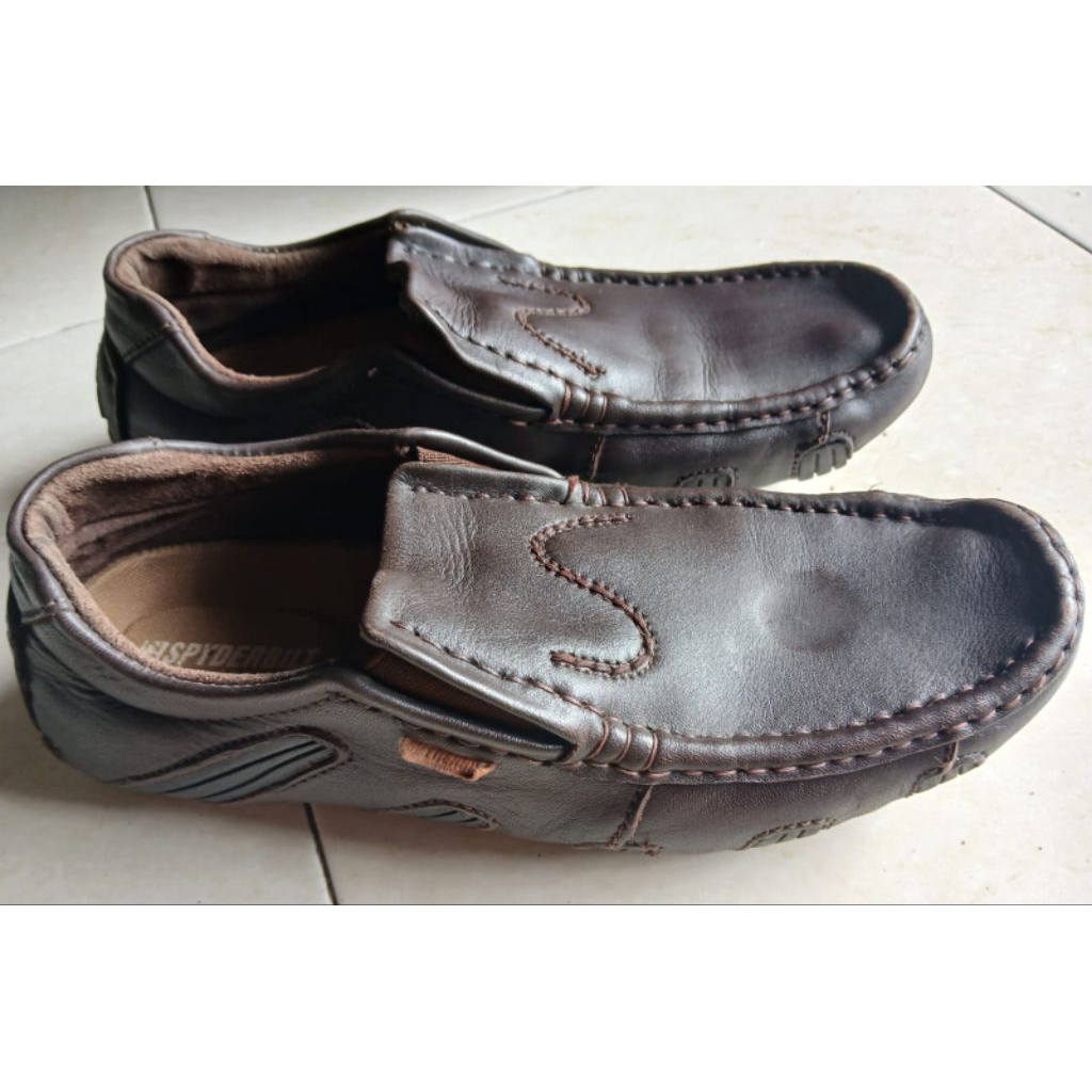 Sepatu pria slip on kulit asli Spyderbilt uk 41 second