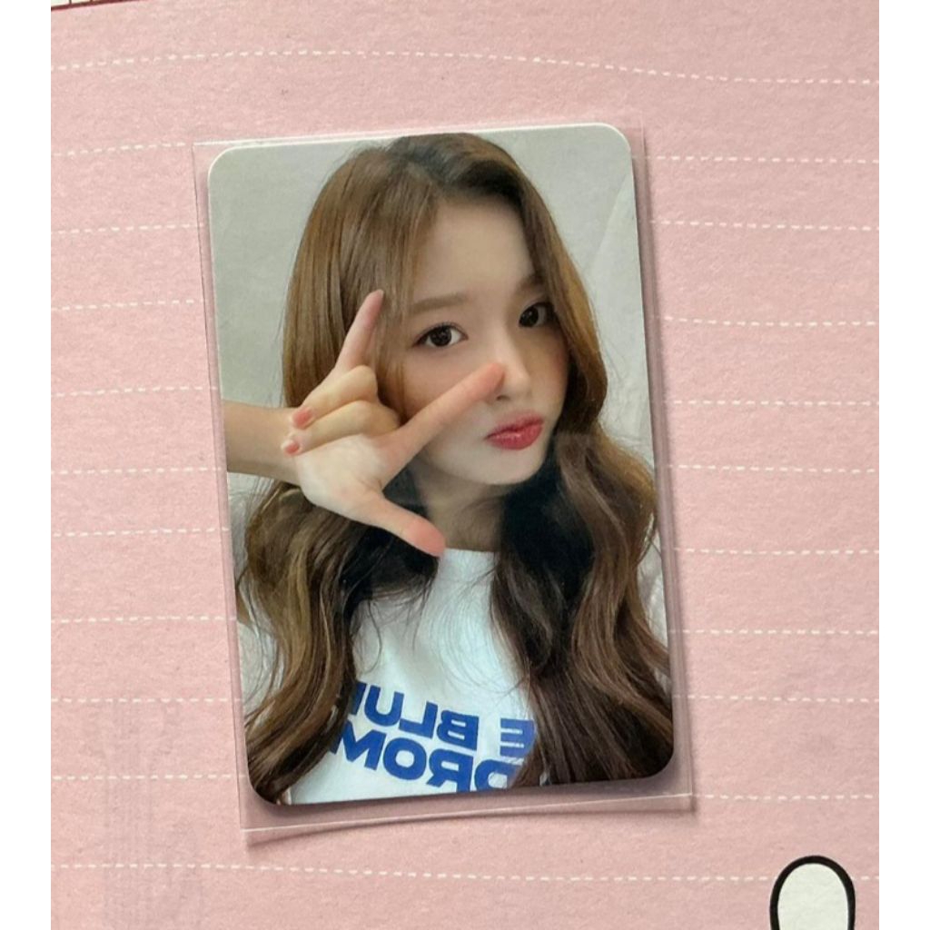 pc sullyoon nmixx 1st photobook mixxpedia LA soundwave bene rpc rare photocard