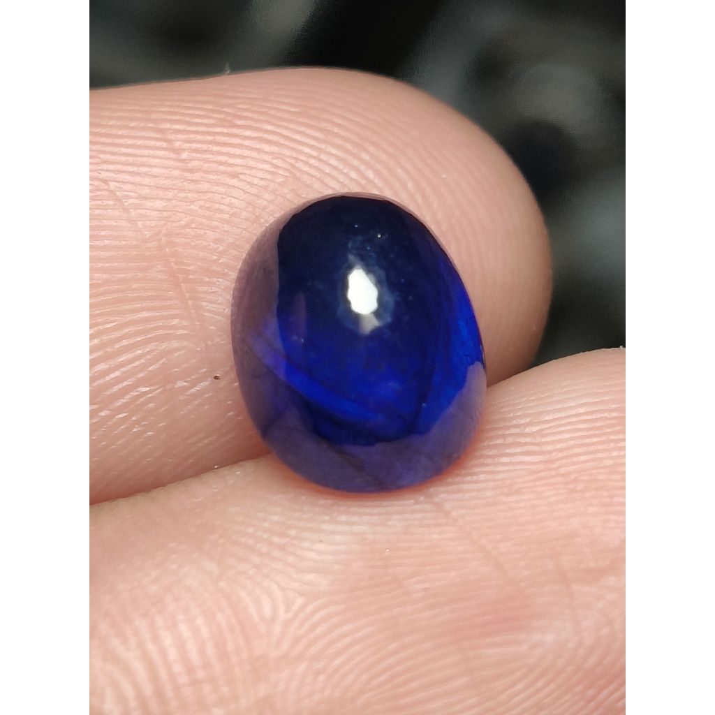 Blue Sapphire Africa 9,5 x 7 x 6 mm