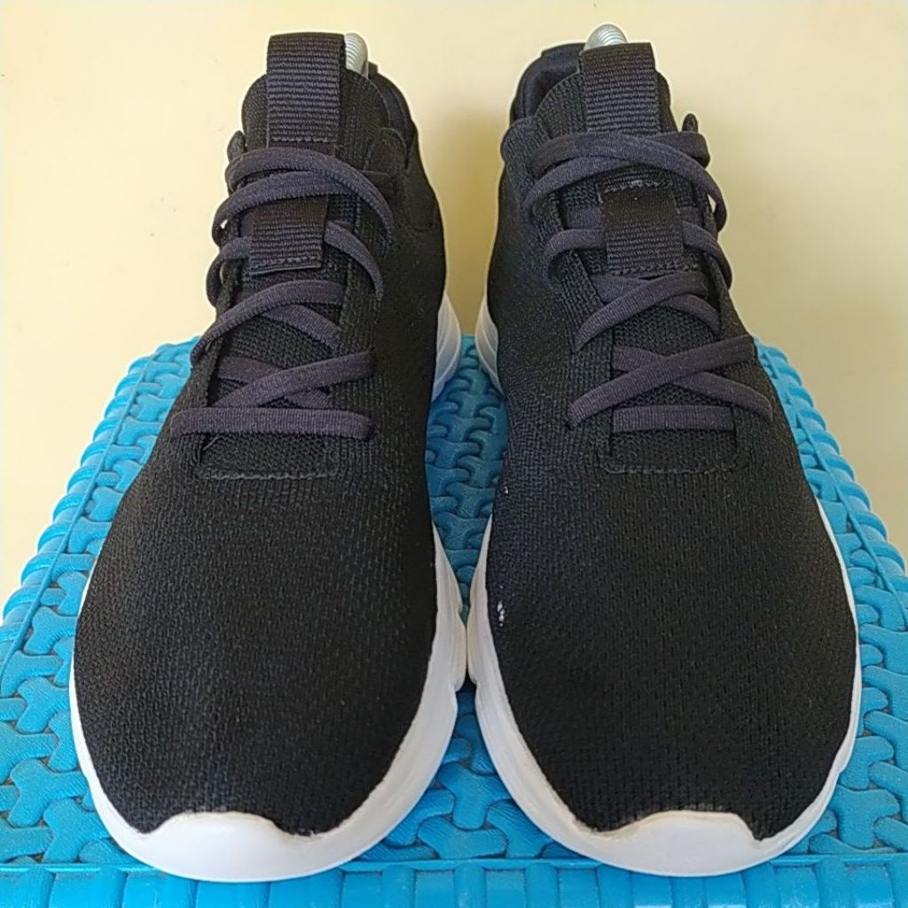Sepatu Second Running The North Face Size 41 Insole 26,5 cm