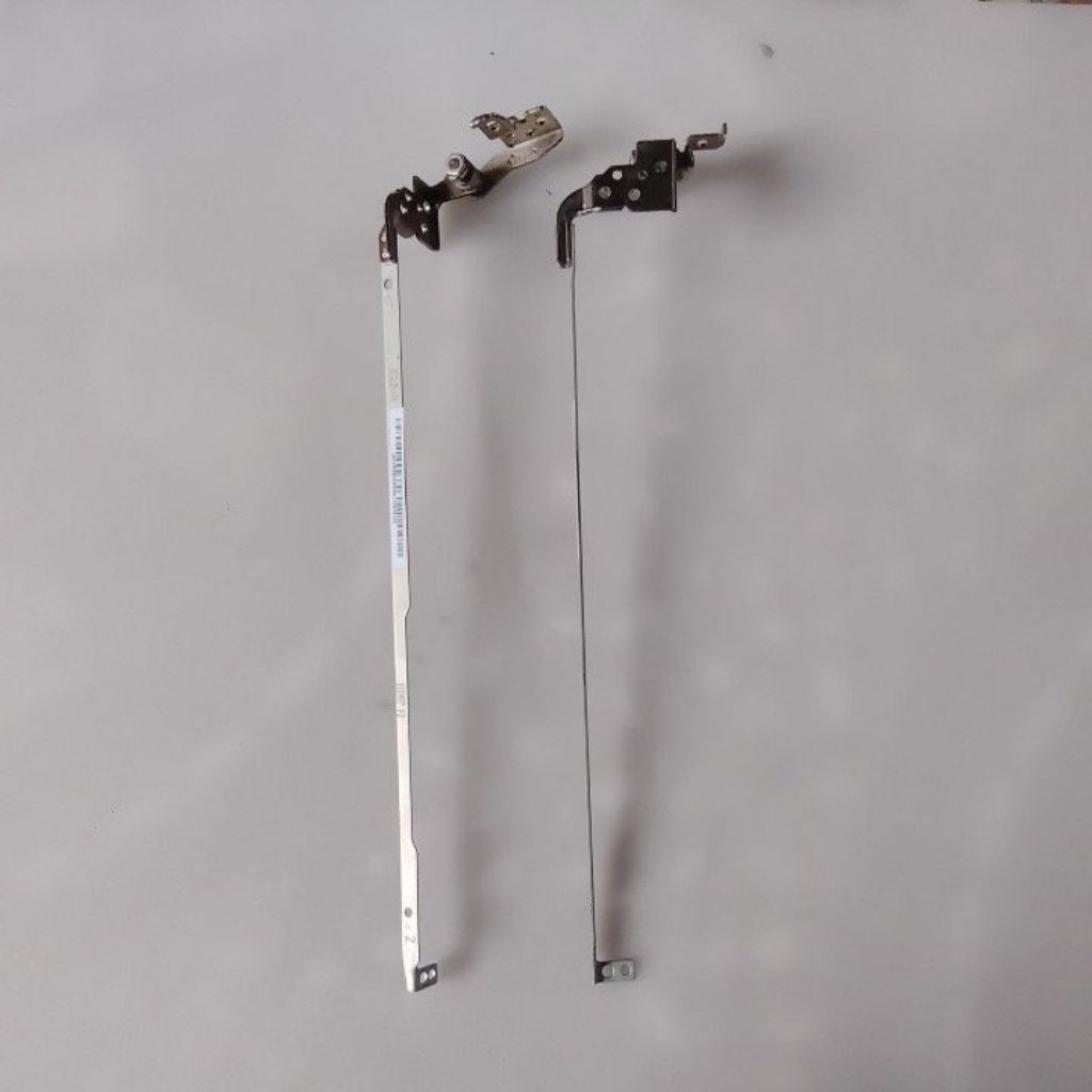 Engsel Laptop HP 431