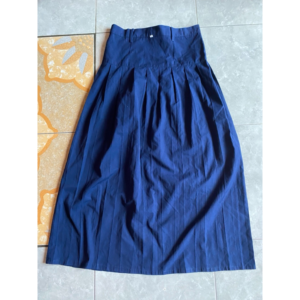 preloved rok smp size XL