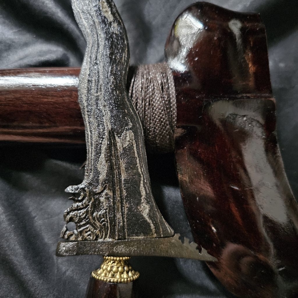 Keris Singo Luk 13 Pamor Banyu Mili