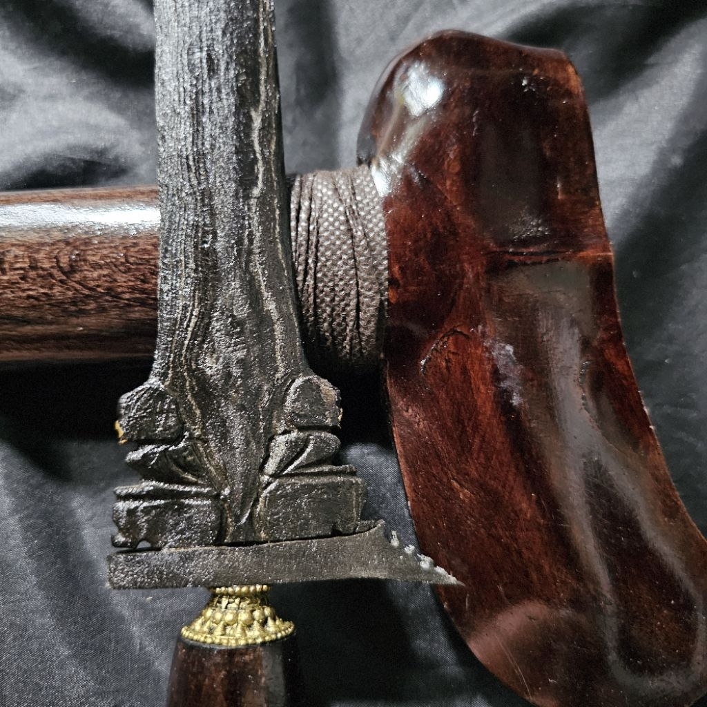 Keris Omyang V Pamor Banyu Mili