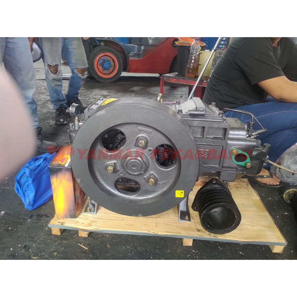Mesin Penggerak Solar / Diesel Engine 35 HP S-1135 TT Dongfeng