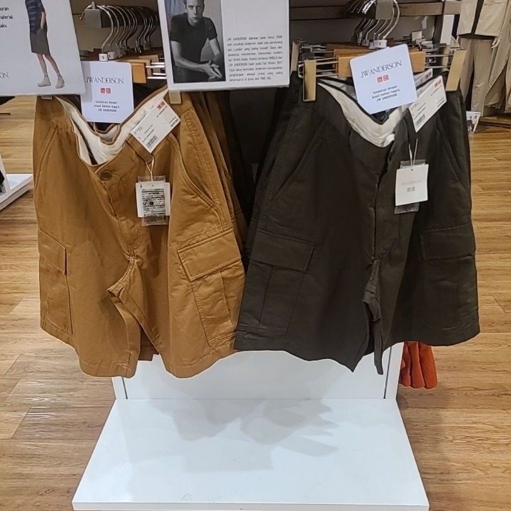 UNIQLO Celana Pendek Kargo Cargo Short Original Jasa Titip