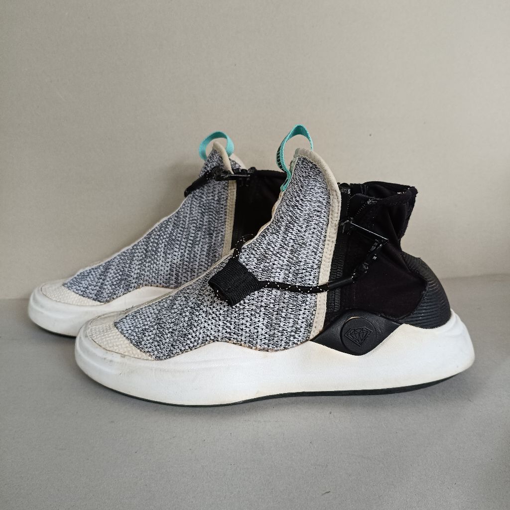 Sepatu Puma X Diamond Supply