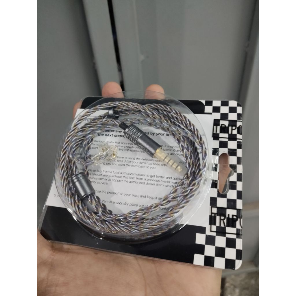 Tripowin Zoe 4.4 QDC NO MIC (second)