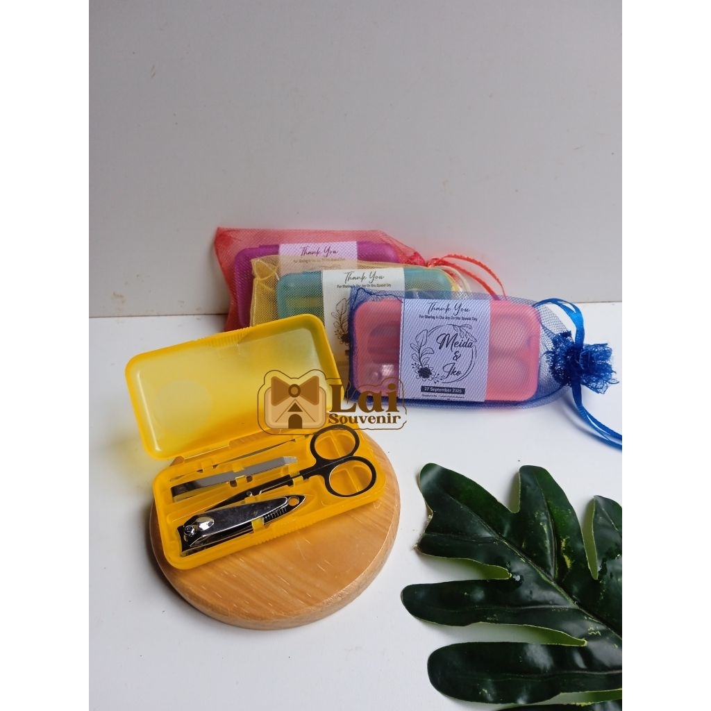 (KEMAS TILE) Souvenir Gunting Kuku Set Manicure