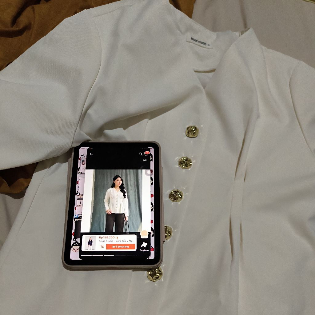 beige studio ivory zora top size L preloved