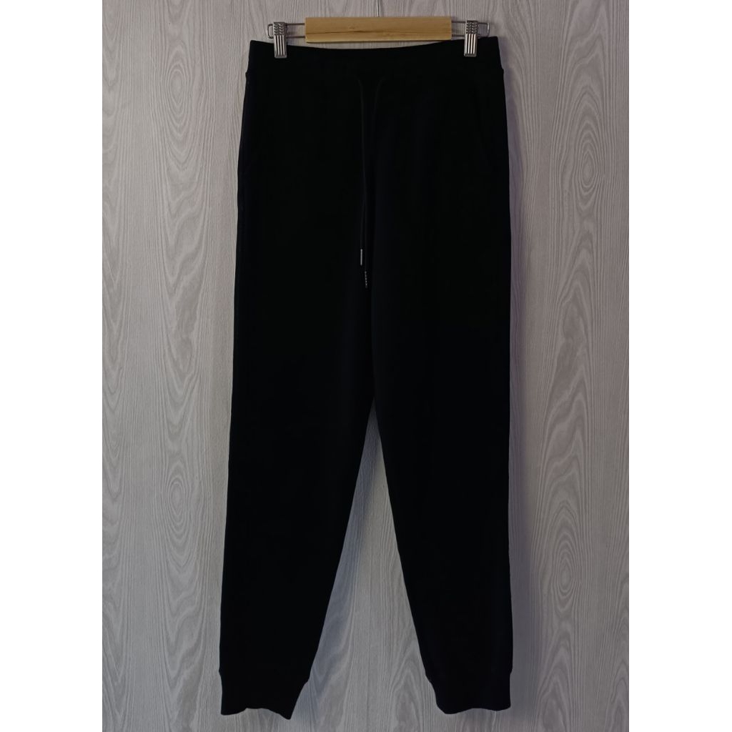 Celana Jogger Heattech Uniqlo (kode 6415)