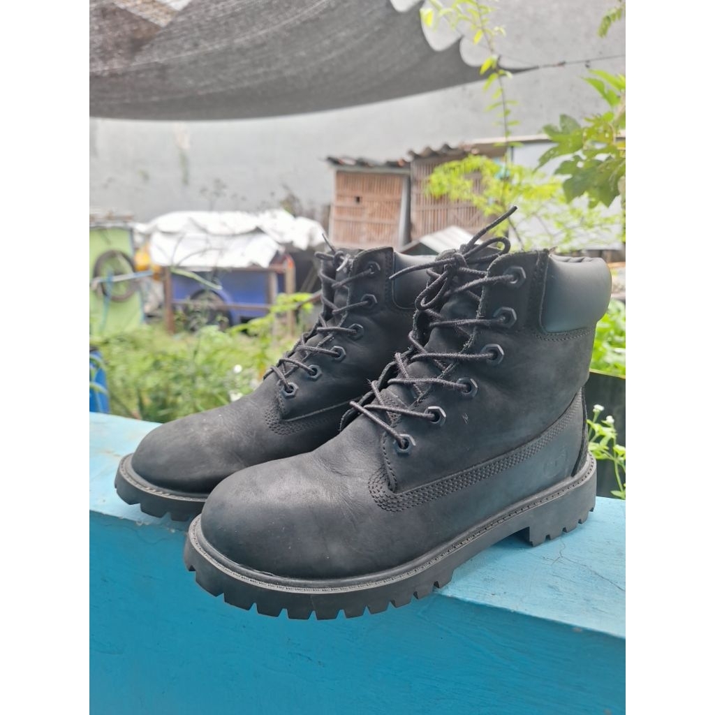 sepatu boots timberland bekas size 37