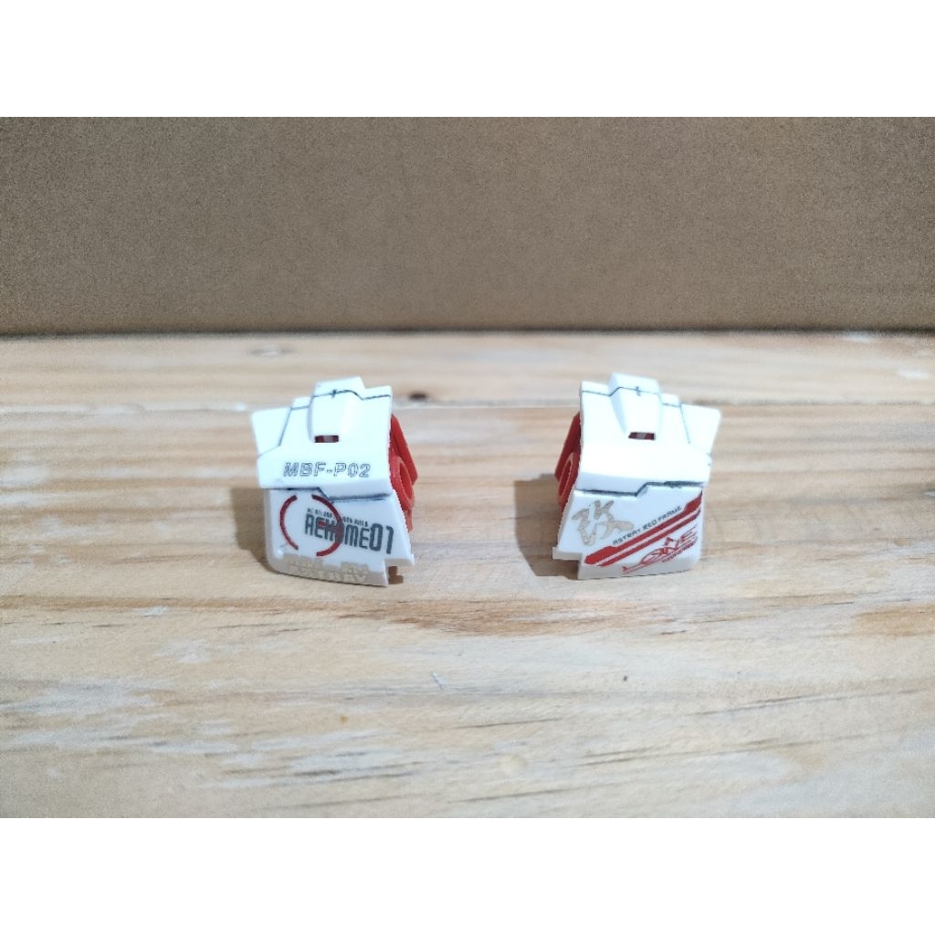 MG 1/100 Astray Red Frame Gundam Parts Shoulder Armor Daban Gundam Junk