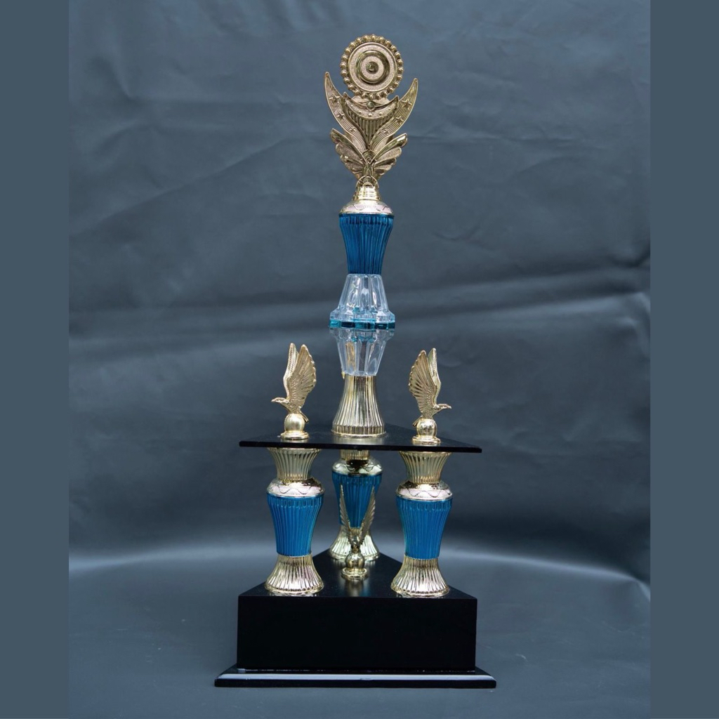 Trophy / Piala Bergilir 3 Kaki 2 Part Body Bulir Besar