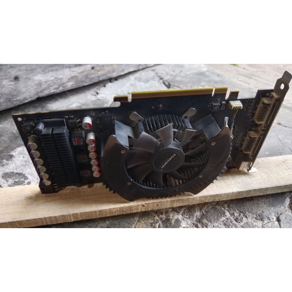 Vga Nvidia 9600GT 512Mb 256 bit 6 pin Power