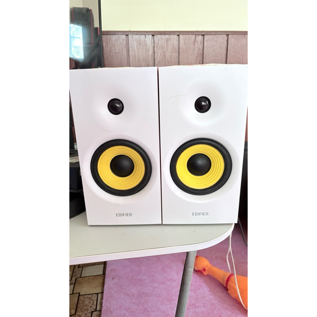 Speaker Edifier Putih