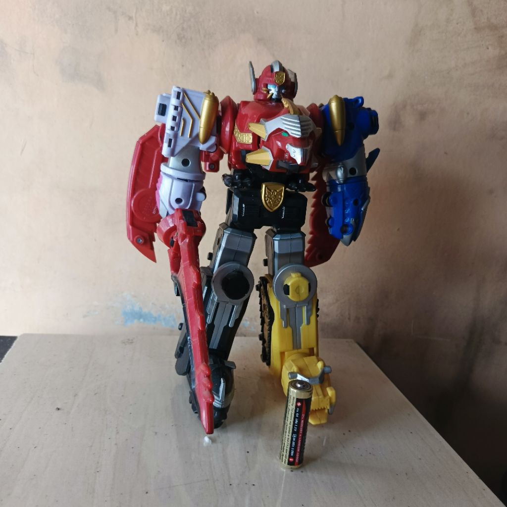 megazord DX Gosei Great dari serial Tensou Sentai Goseiger