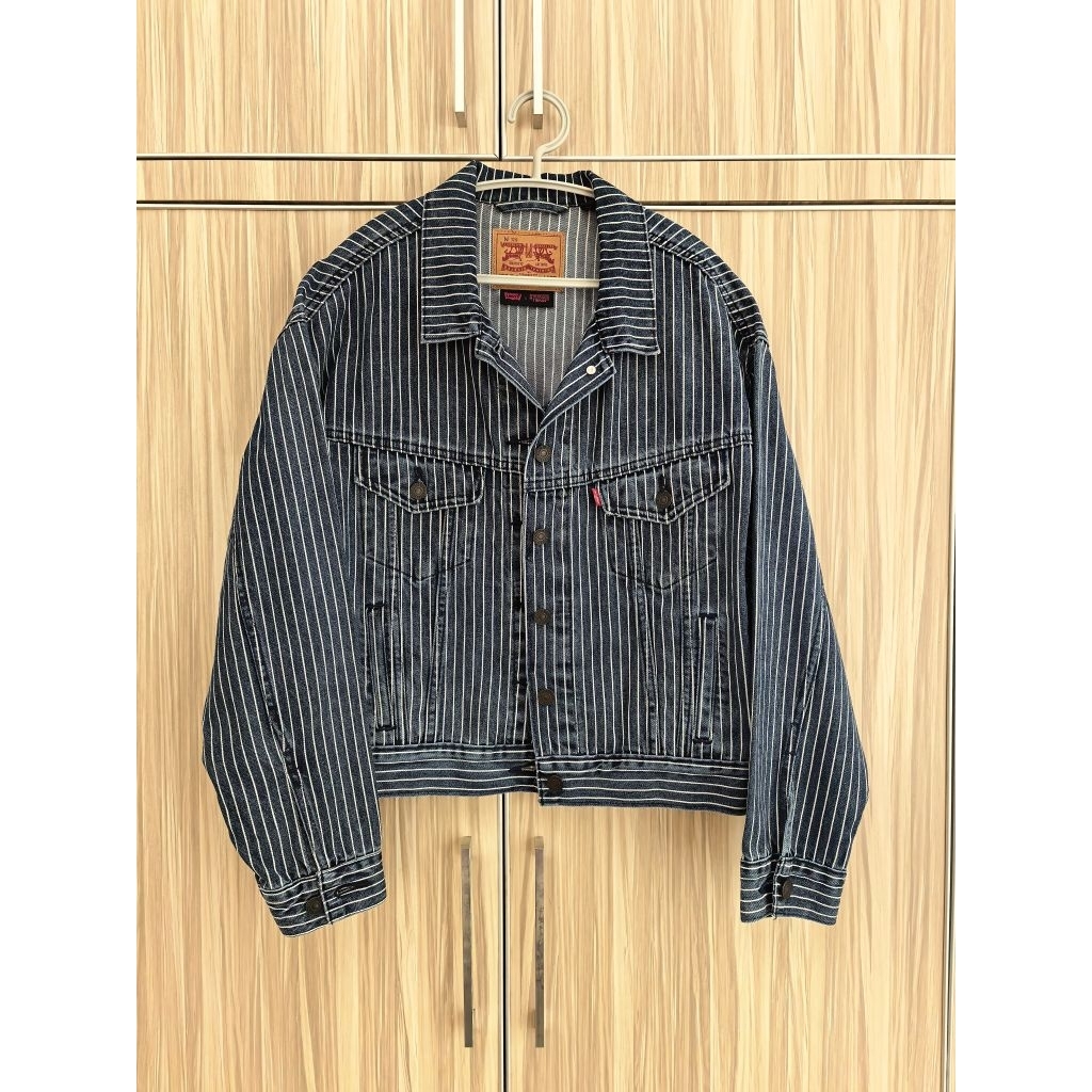 Jaket Livais Trucker Jacket denim Stranger Things Upside down Big E Netflix