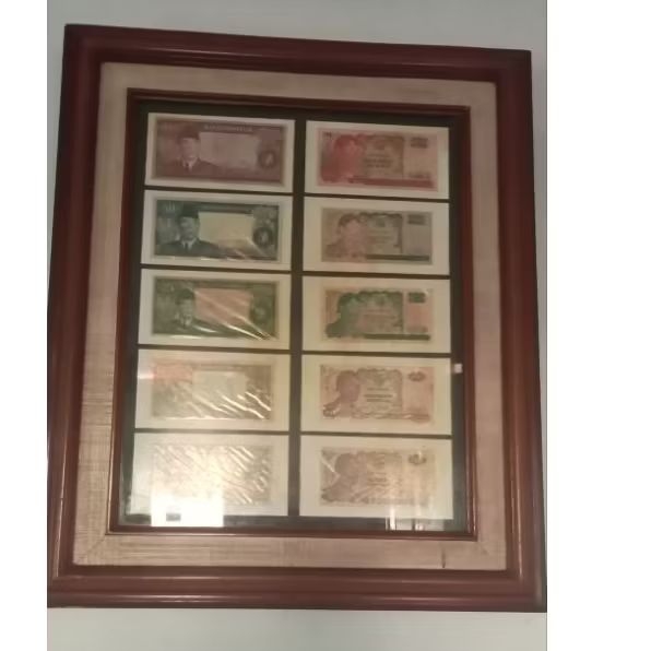 Bingkai Pigura Uang Kuno Set Soekarno & Soedirman