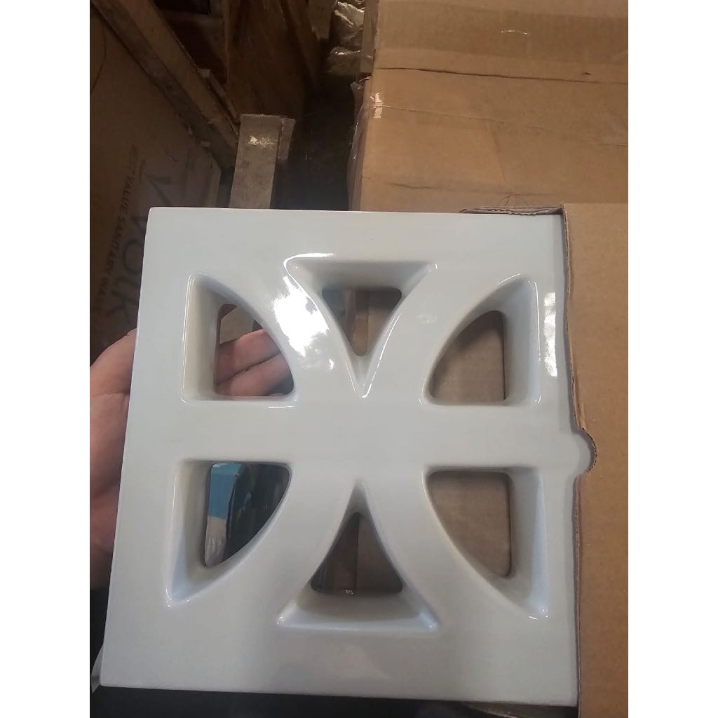 ROSTER / LUBANG ANGIN KERAMIK 1DUS