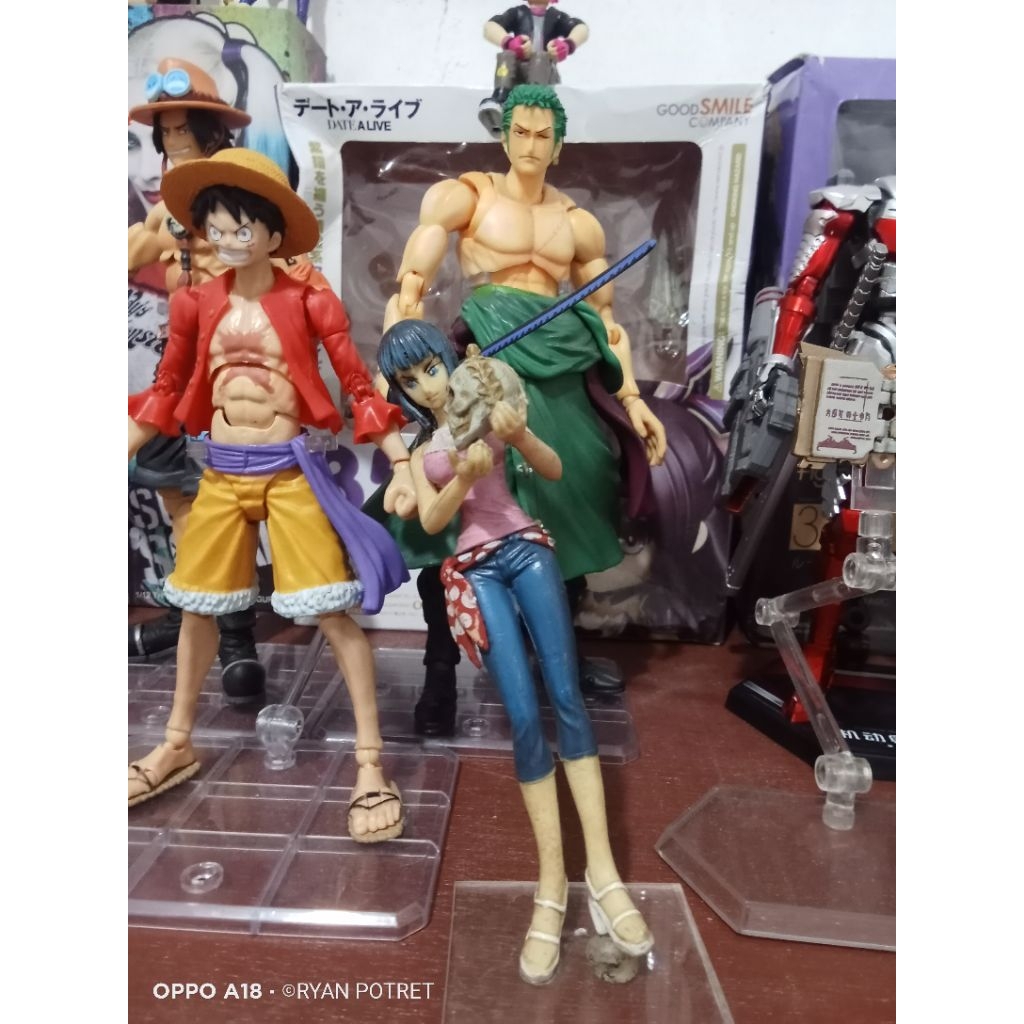 ACTION FIGUR NICO ROBIN ONE PIECE KWS ( PRELOVE/BEKAS).